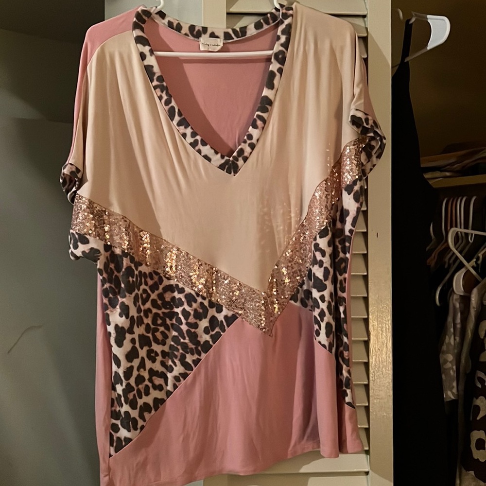 Large boutique shirt